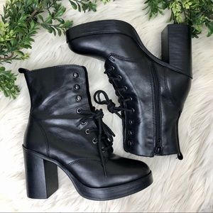 Steve Madden Leather Loring Boots